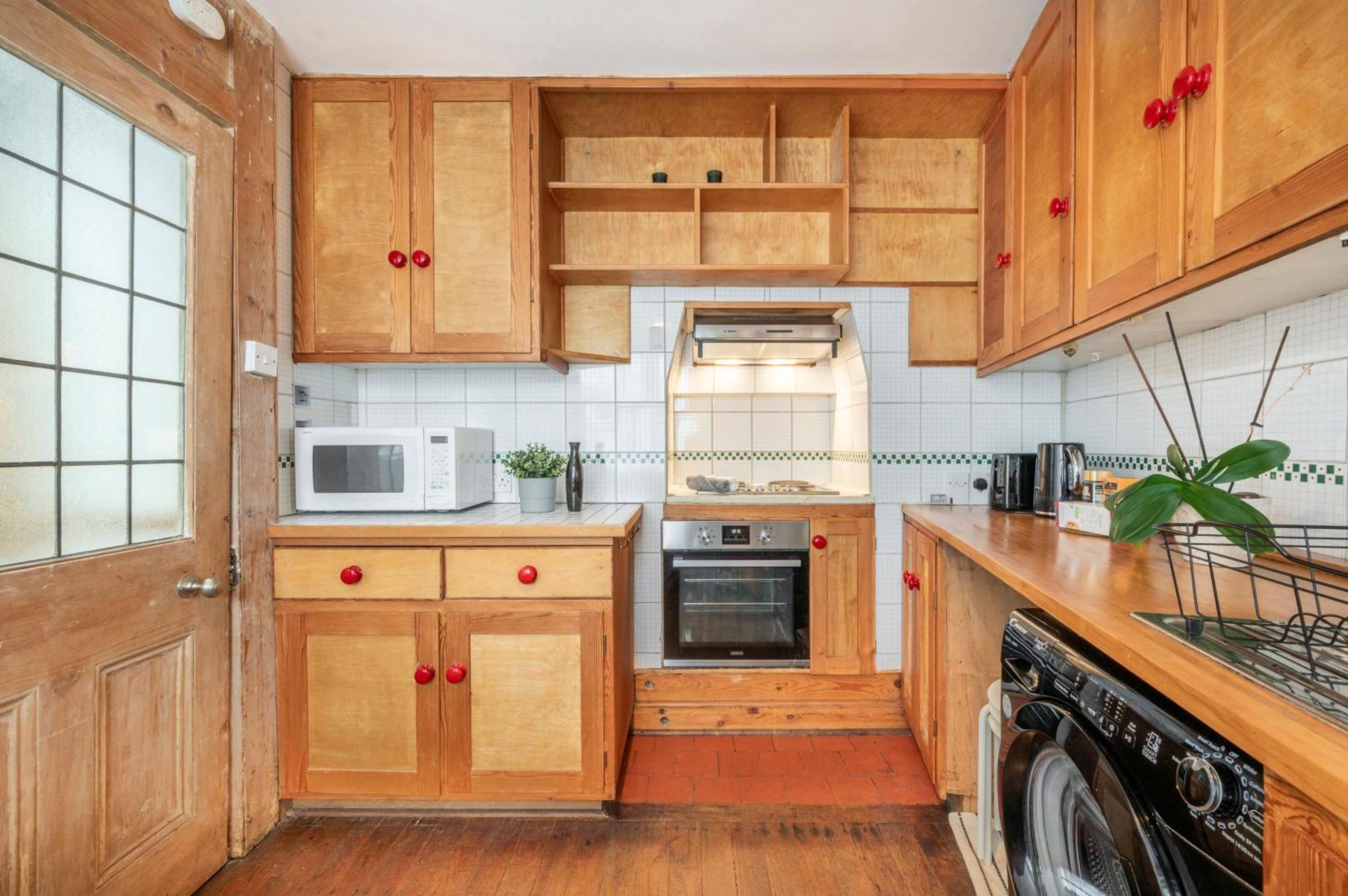 Urban Oasis - One Bedroom *