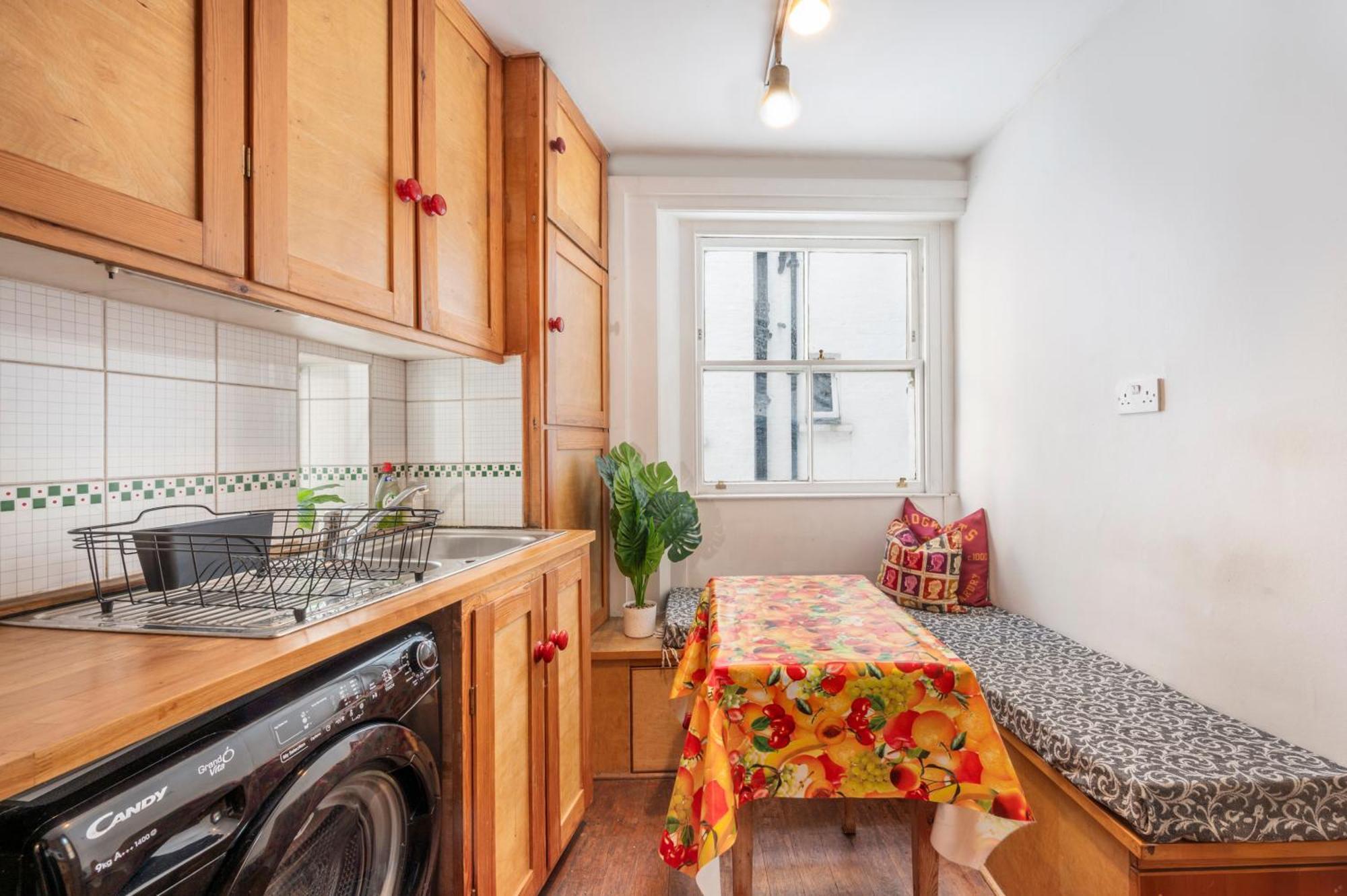 Urban Oasis - One Bedroom *
