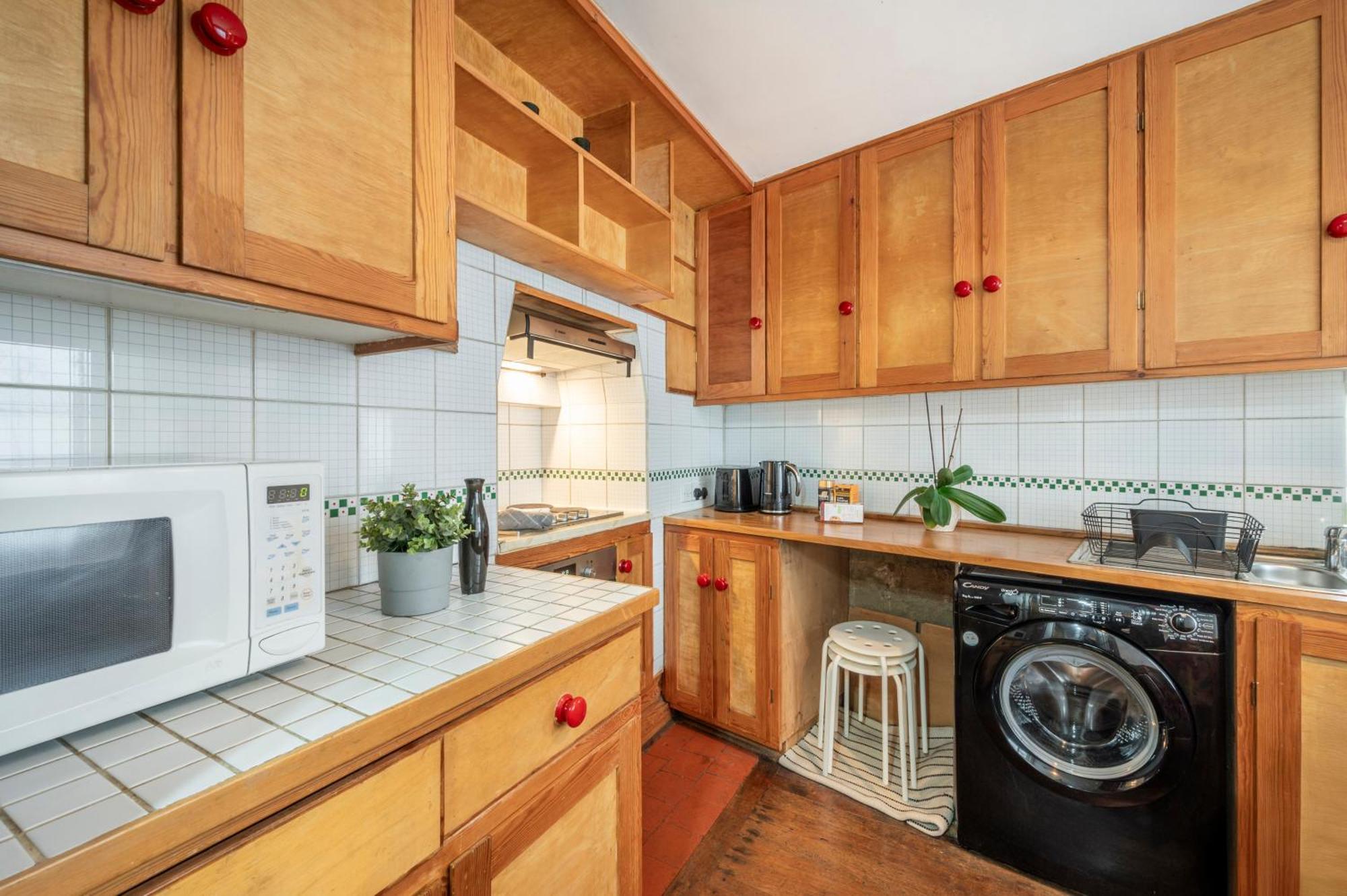 Urban Oasis - One Bedroom Apartment